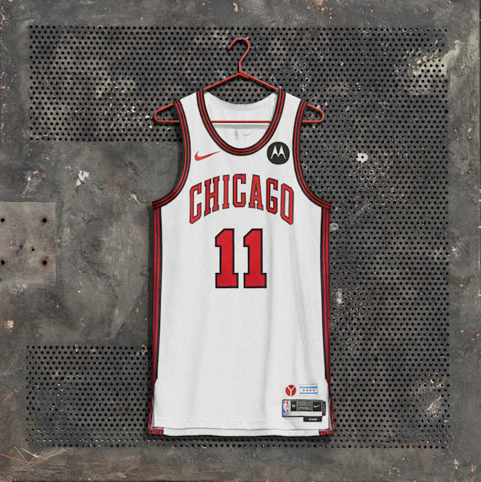ho22-nbacityedition-na-offbody-chicago-hero-0003-05-sp-03